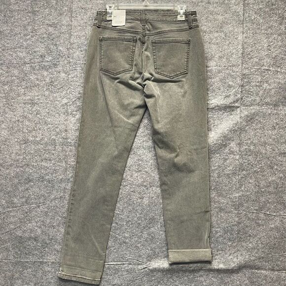 NWT INC International Concepts Denim Jeans Womens Gray Size 6/28 Ripped Straight - Picture 10 of 16